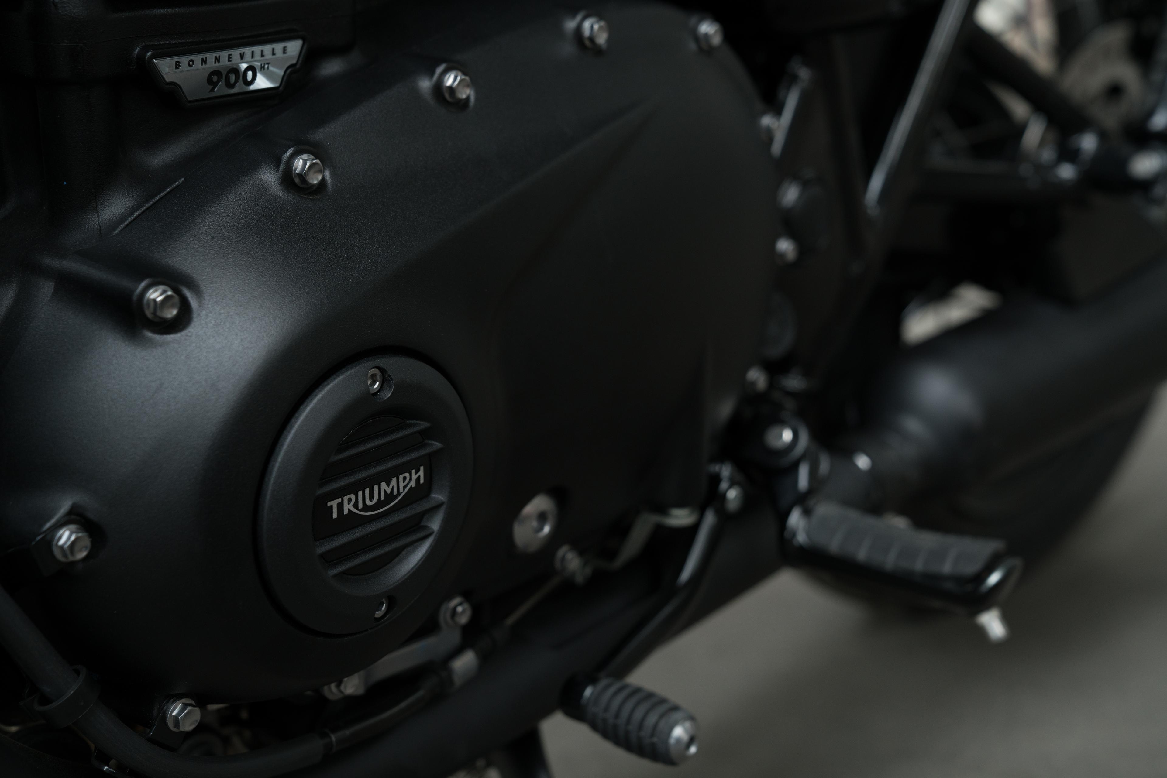 Clutch Badge, Ribbed, Dark photo 3
