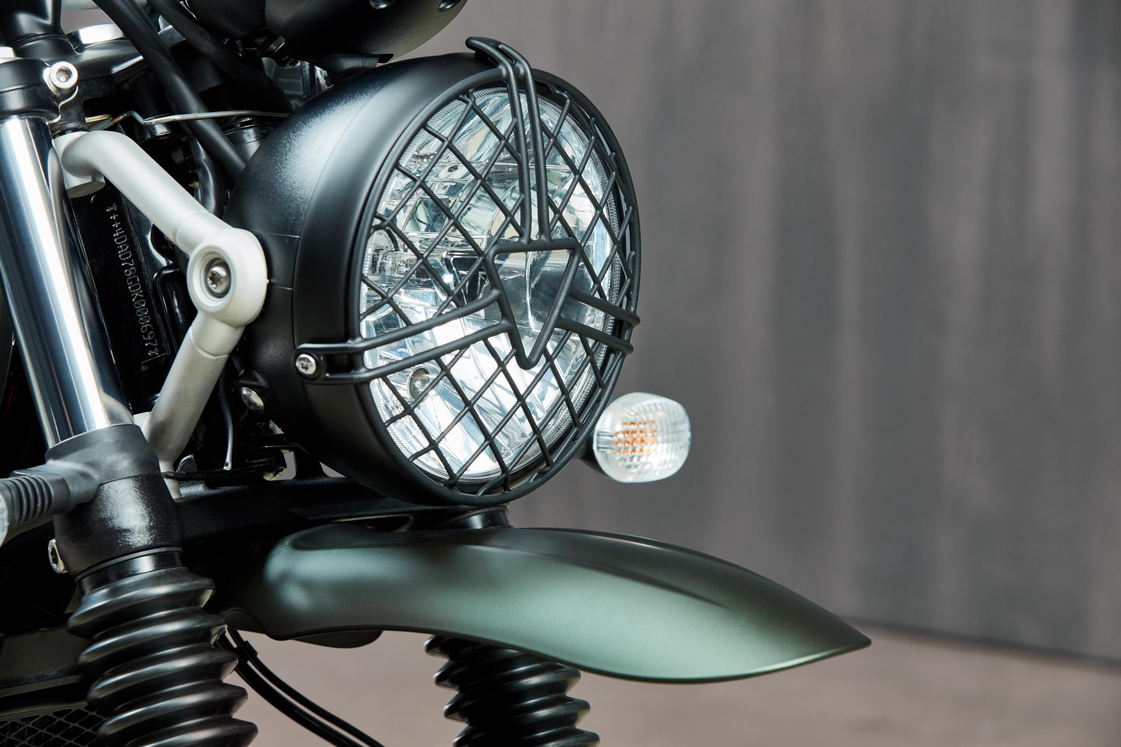 Grille & Bezel, Headlight photo 3