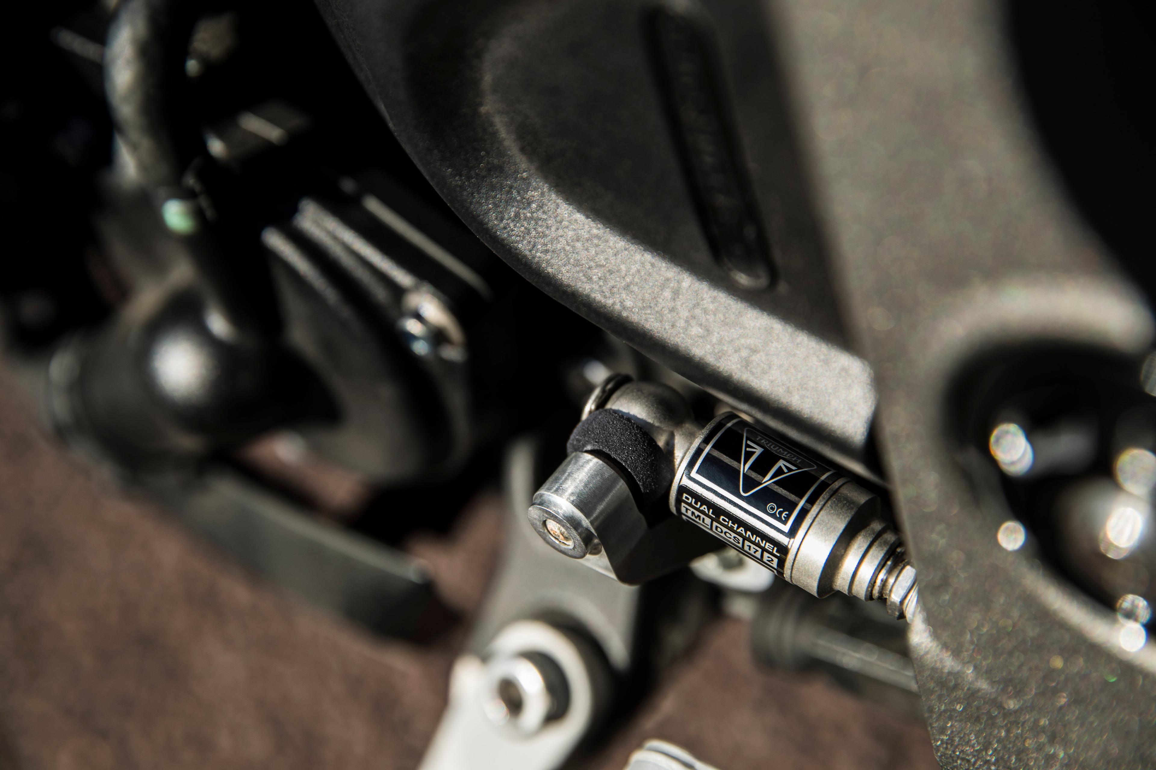 Quickshifter Kit, TSA - N/A US & UC photo 2